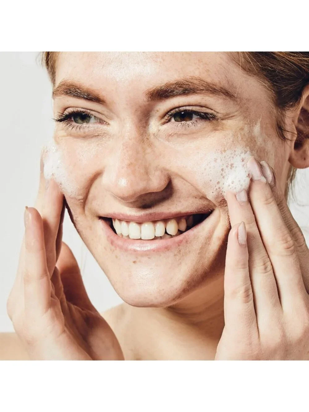 pH Balancing Facial Gel Cleanser with Natural Ginger Root & Oat Kernel Extract